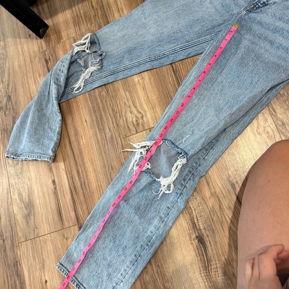 Abercrombie & Fitch Curve Love Ultra High Rise 90’s Straight Jean - Picture 5 of 9